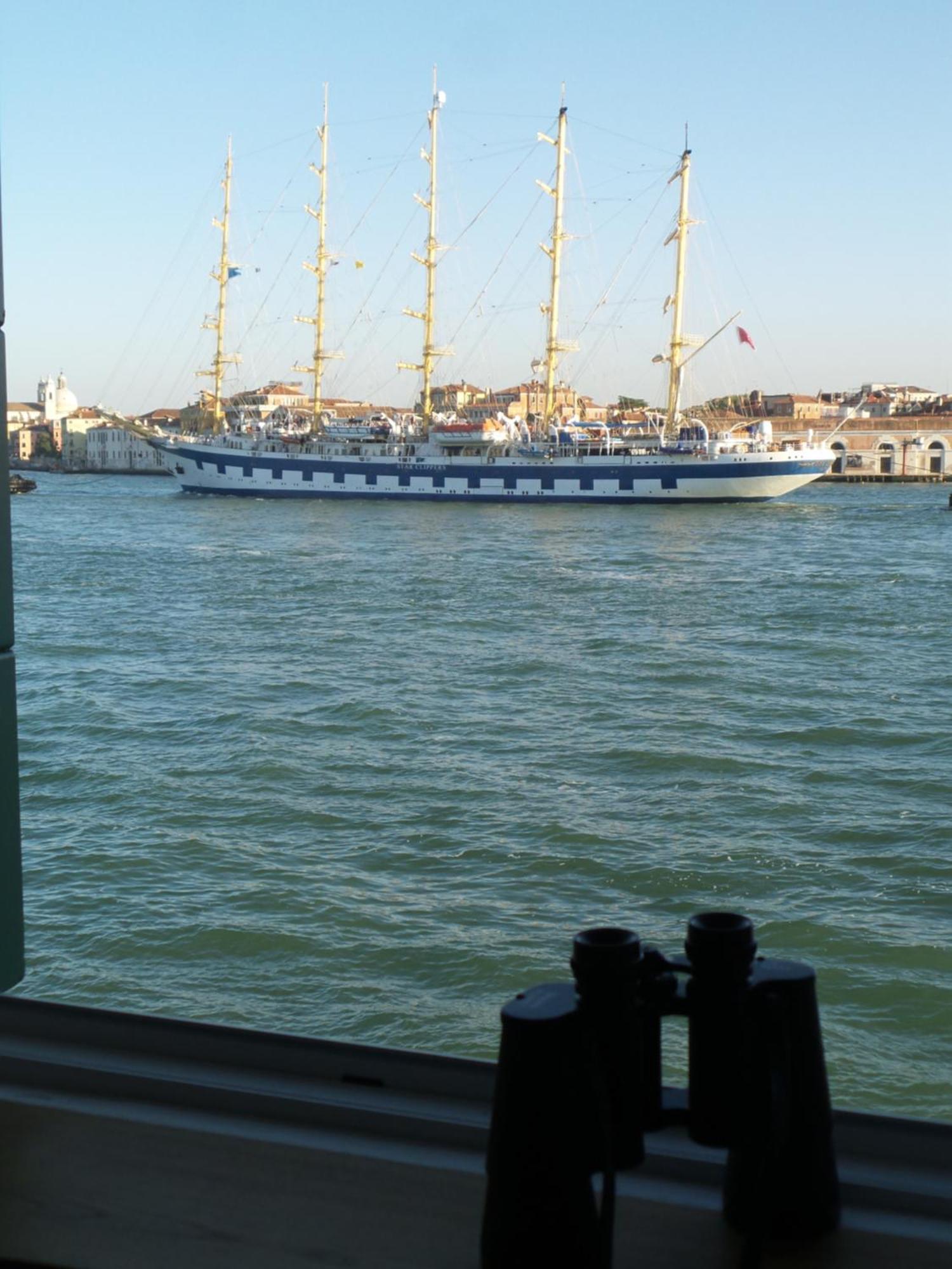 3 Windows On St - Waterfront Apartment Venedig